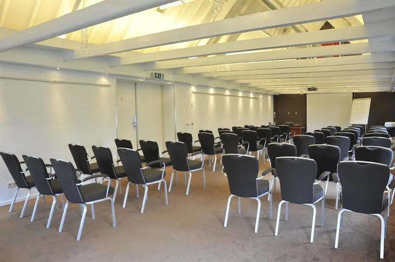 Hotel Golden Tulip Loosdrecht 4*